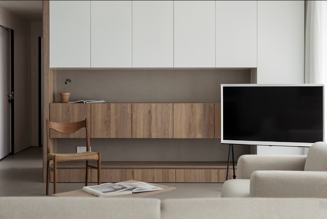 Ποιος λέει ότι ο White δεν μπορεί να συνδυάσει καλά με ξύλινους κόκκους;